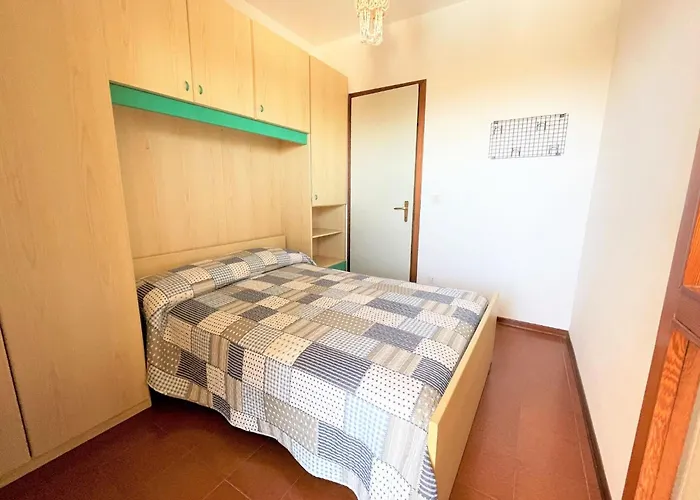 Apartment With Sea View *